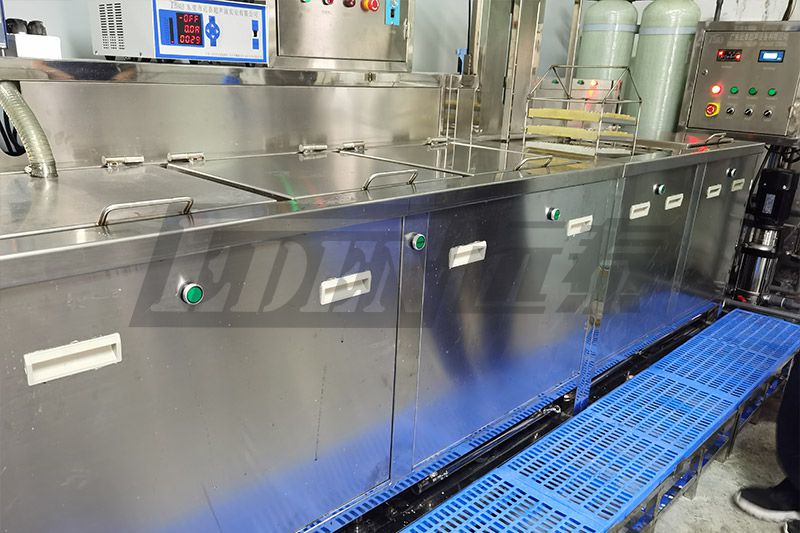 超声波清洗机成眼镜行业的清洗利器